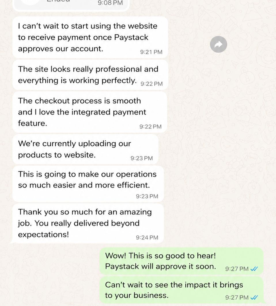 Anonymised WhatsApp testimonial about smooth checkout and integrated payment feature